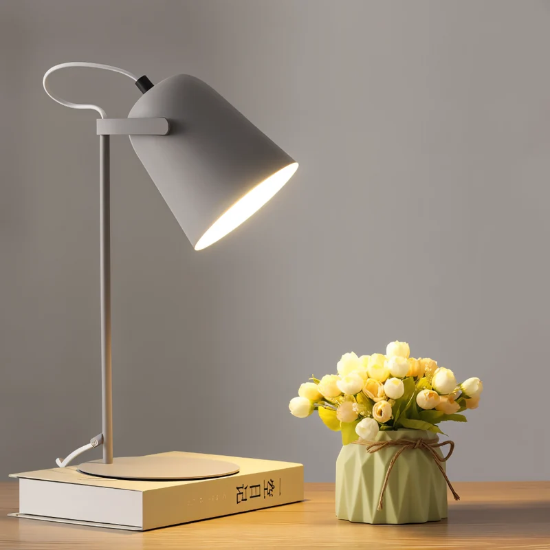 Draaibare Tafellamp met Verstelbare Lichtbundel – Design Verlichting in Zachte Macaron Tinten voor Bureau & Leeshoek | Sansoti
