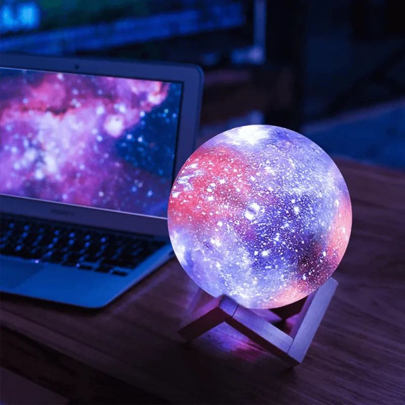 3D Galaxie Maanlamp met Houten Standaard Draadloos Dimbaar Sfeerverlichting Nachtlampje Tafelverlichting 16 Kleuren LED | Sansoti