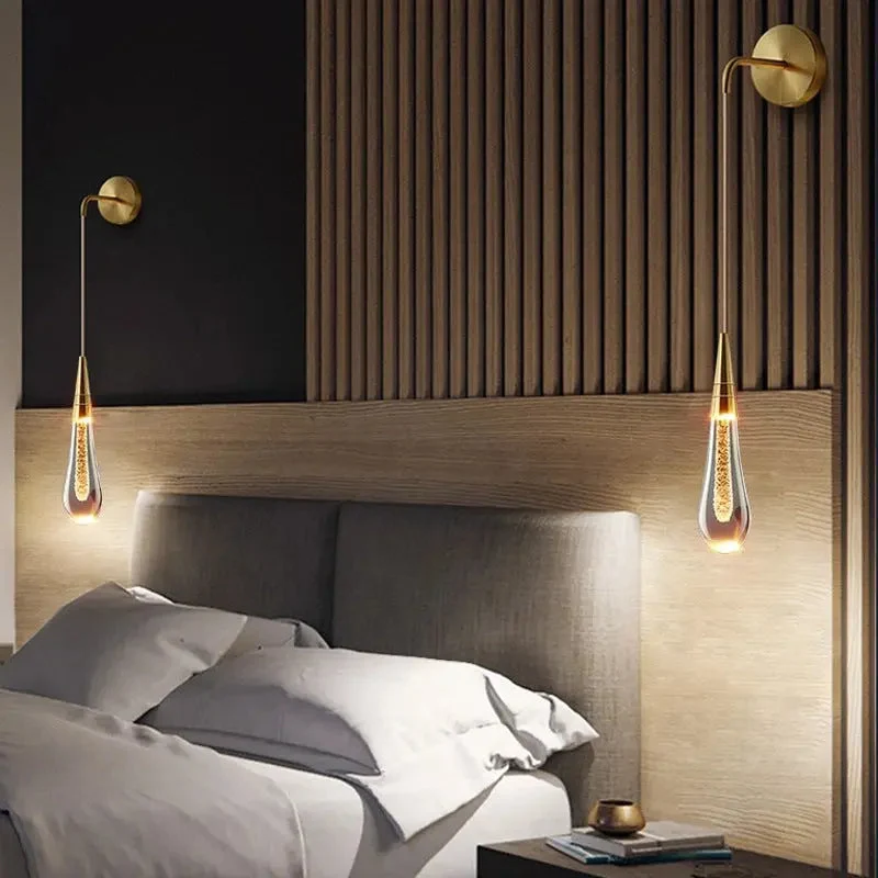 Glazen Druppelvormige Wandlamp LED met Metalen Montuur – Moderne Glas-Metaal Wandverlichting voor Slaapkamer, Woonkamer en Gang – Verstelbare Lichtkleur Warm Wit Neutraal Koel Wit | Sansoti