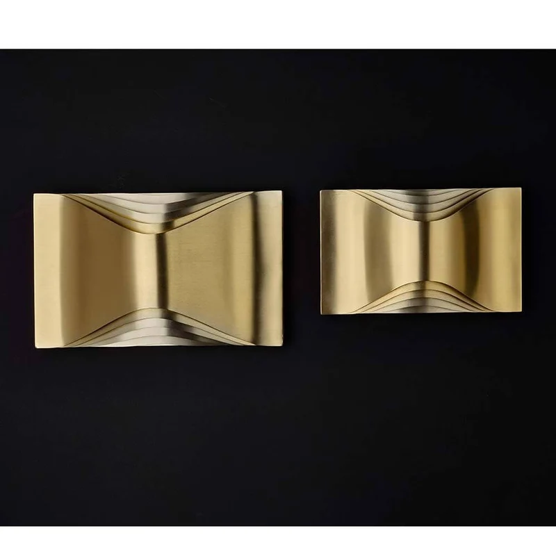 DCWéditions Respiro LED Wandleuchte Gold