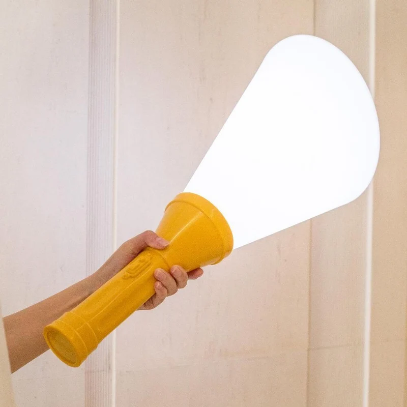 Flash Akku LED Tischlampe mit Fernbedienung