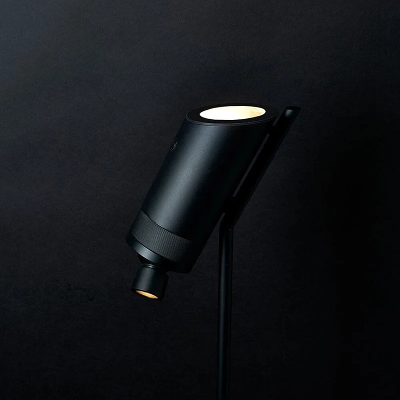 DCWéditions Vision 20/20 LED-Stehleuchte 137cm