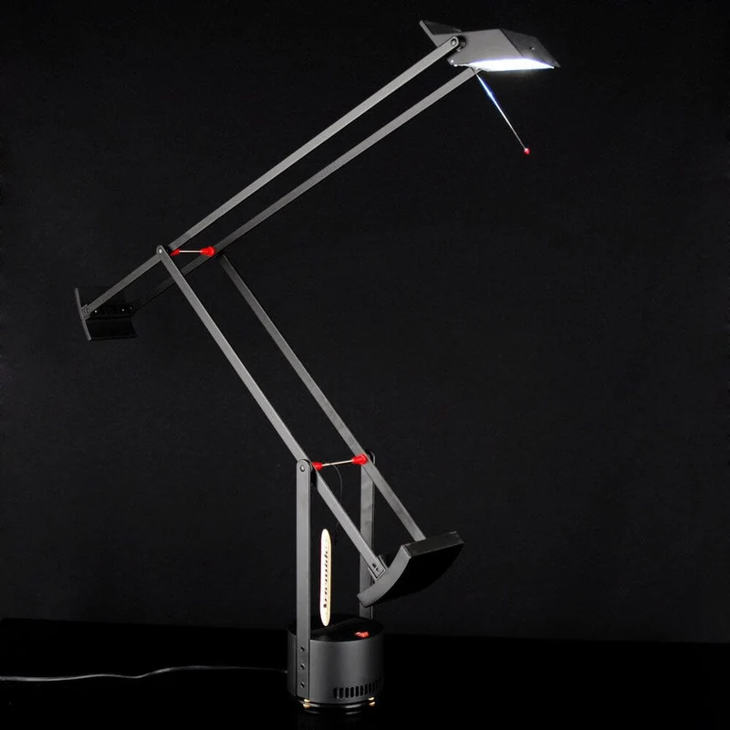 Artemide Tizio 35 Schreibtischleuchte Schwarz