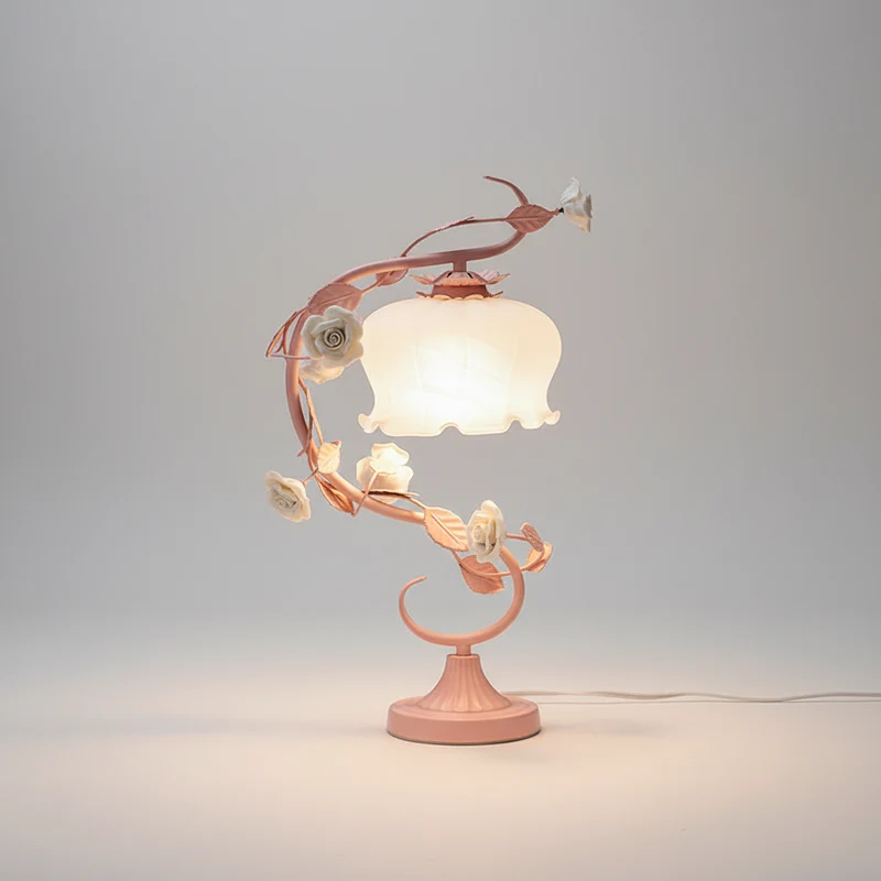 Tafelamp Rozen Metaal Glas Roze Slaapkamer Nachtkastlamp Romantisch Shabby Chic Bloemen Decoratielamp | Sansoti