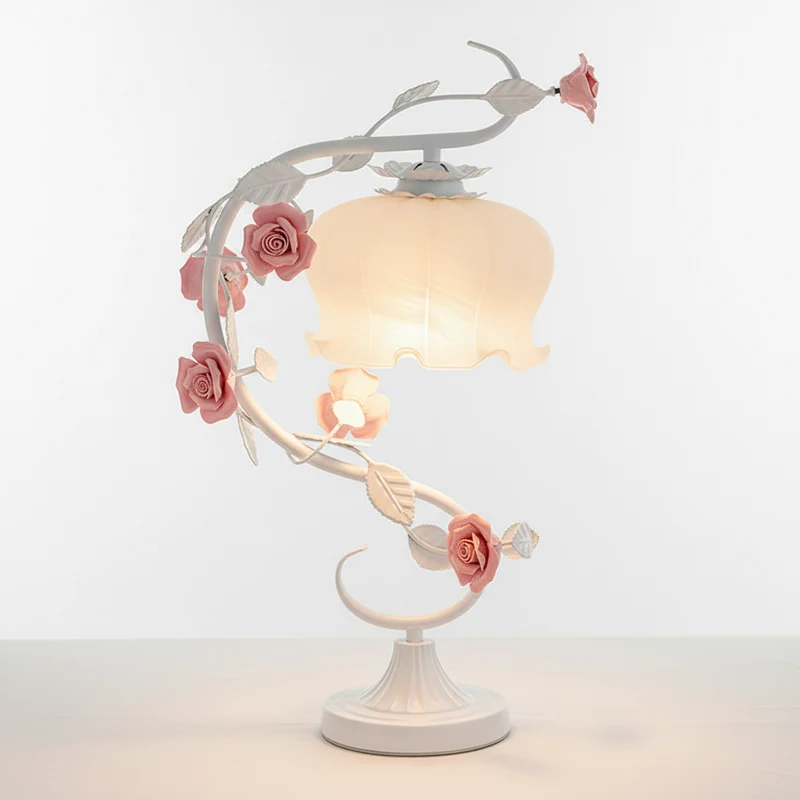 Tafelamp Rozen Metaal Glas Roze Slaapkamer Nachtkastlamp Romantisch Shabby Chic Bloemen Decoratielamp | Sansoti