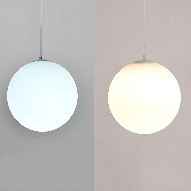Moderne Witte Globe Hanglamp van Glas met Ronde Bolvorm in Diverse Maten voor Eetkamer en Woonkamer | Sansoti