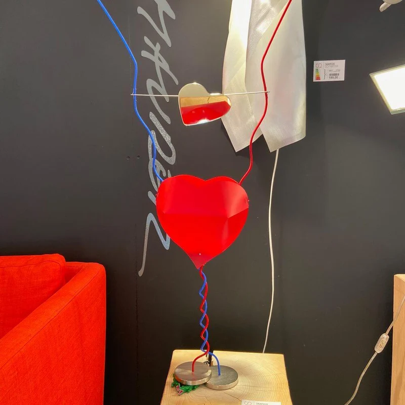 Ingo Maurer LED Tischlampe One From The Heart Herzleuchte