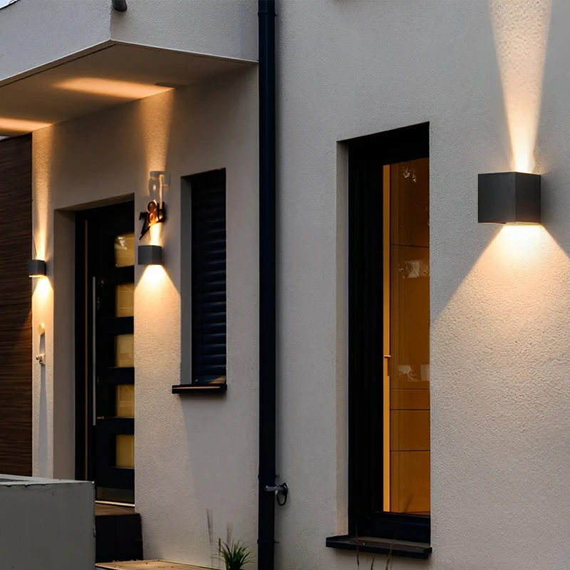 Buiten LED Wandlamp Kubus Aluminium Zwart 12W IP65 Op-en-Neer Verlichting Gevel Opbouw Tuinverlichting Buitenwandlamp Modern Minimalistisch | Sansoti