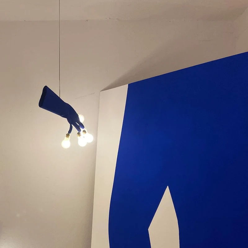 Ingo Maurer LED Händelampe Luzy Take Five Handschuh