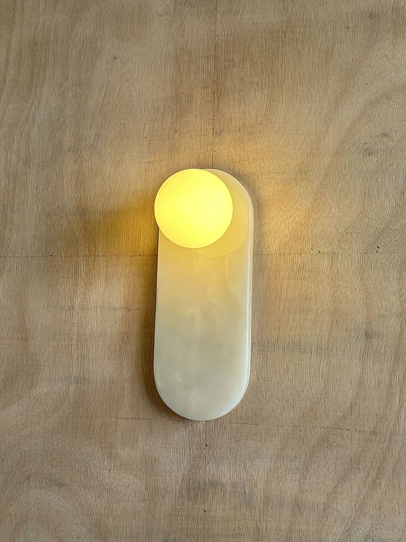 Luxe Wandlamp van Jade of Marmer met Glazen Kap – Mid Century Design Verlichting voor Slaapkamer en Hal | Sansoti
