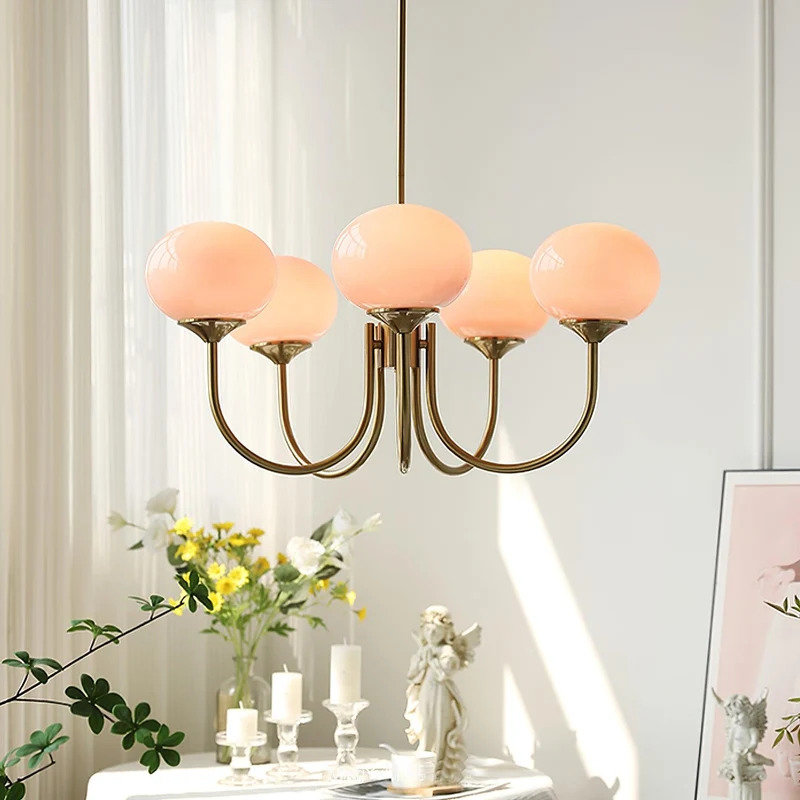 Glazen Kroonluchter Met Roze Witte Of Creme Bollen En Gouden Of Chromen Frame Moderne Design Kroonluchter Met 3 Of 5 Lichtpunten Voor Woonkamer En Eetkamer | Sansoti