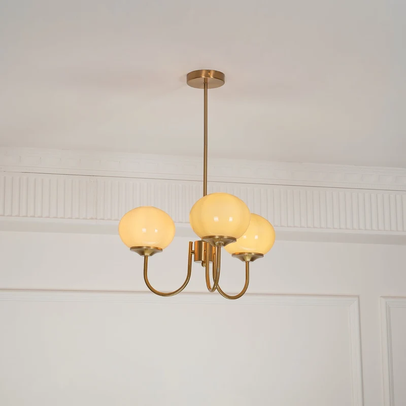 Glazen Kroonluchter Met Roze Witte Of Creme Bollen En Gouden Of Chromen Frame Moderne Design Kroonluchter Met 3 Of 5 Lichtpunten Voor Woonkamer En Eetkamer | Sansoti