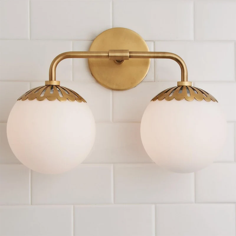 Art Deco Wandlamp met Bloemkap en Glazen Bol – Design Wandverlichting in Messing, Zwart of Nikkel voor Woonkamer en Badkamer | Sansoti