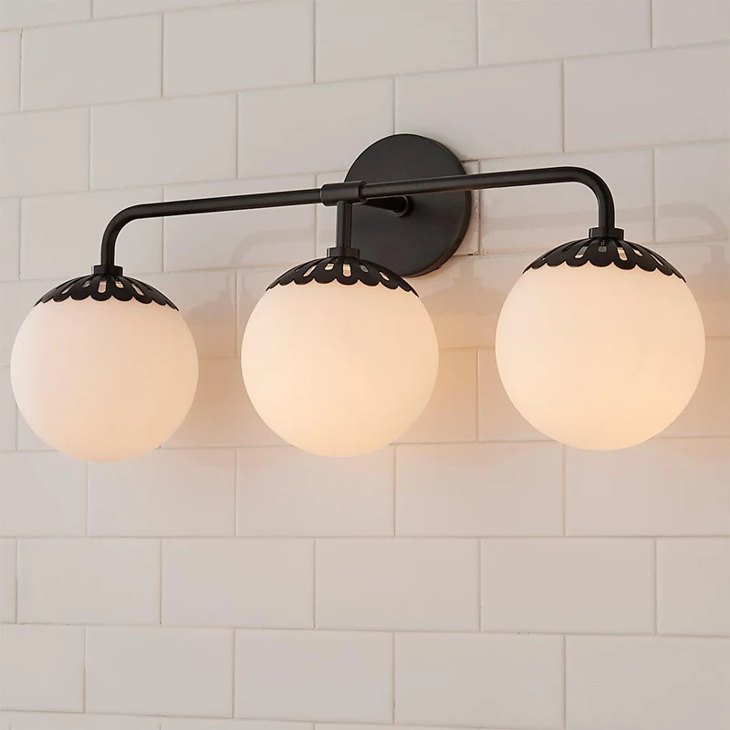 Art Deco Wandlamp met Bloemkap en Glazen Bol – Design Wandverlichting in Messing, Zwart of Nikkel voor Woonkamer en Badkamer | Sansoti