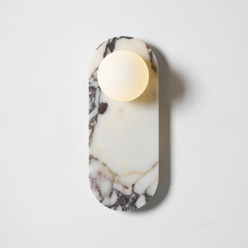 Design Wandlamp van Bulgari Marmer met Opaalglazen Bol – Italiaanse Mid-Century Wandverlichting voor Woonkamer, Hal en Slaapkamer | Sansoti