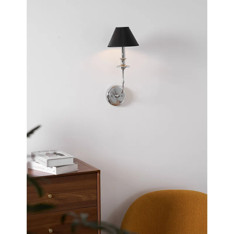 Moderne Wandlamp met Zwarte Stoffen Kap in Messing, Nikkel of Zwart – 1 of 2 Lichtpunten Design Verlichting | Sansoti