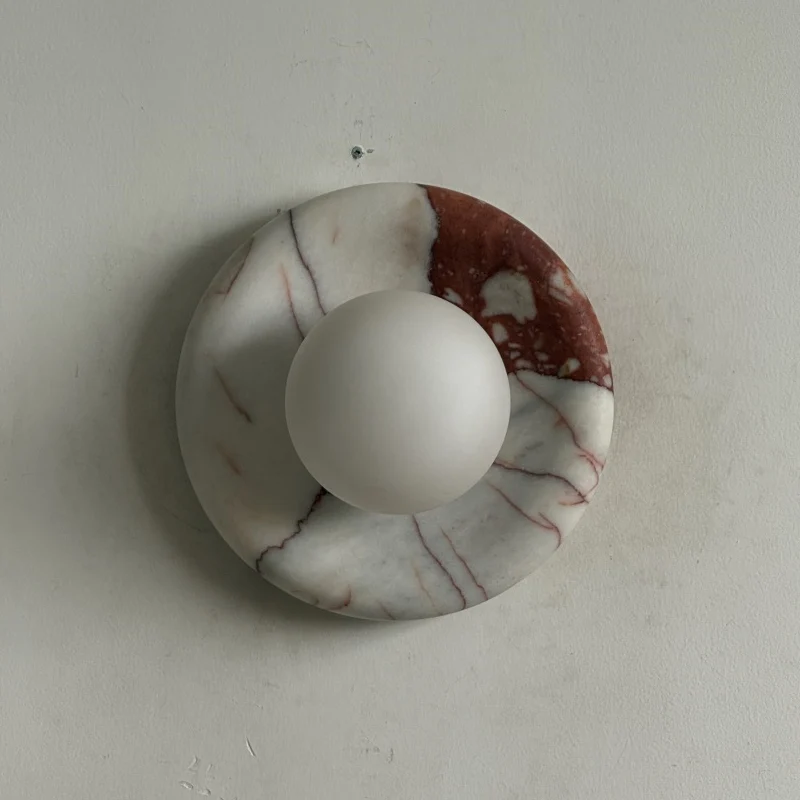 Ronde Design Wandlamp Met Marmeren Achterplaat En Glazen Bol Voor Hal En Slaapkamer | Sansoti