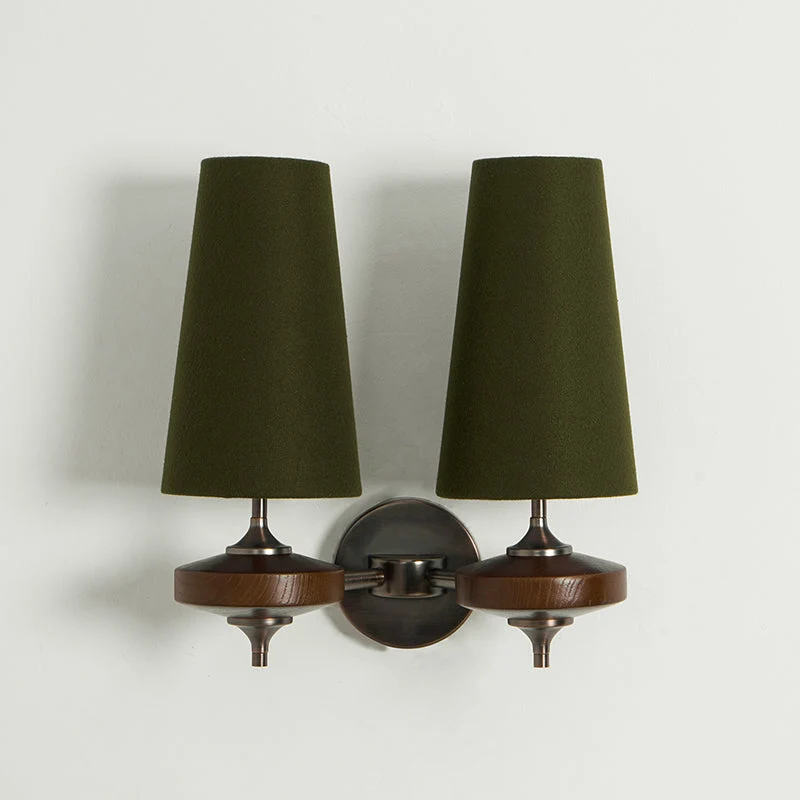 Design Wandlamp Met Houten Details En Stoffen Kap Geïnspireerd Op De Nikau Palm | Sansoti