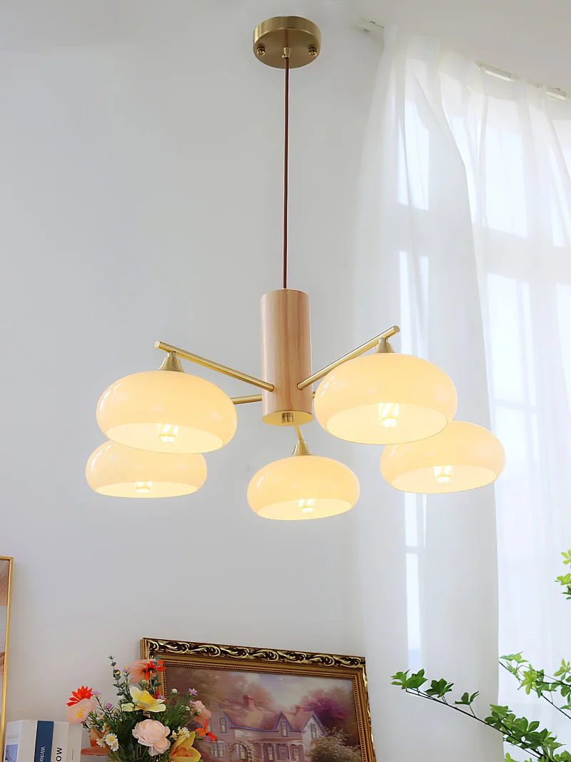 Ovale Design Kroonluchter Met Glazen Kappen En Messing Details Voor Woonkamer En Eetkamer | Sansoti