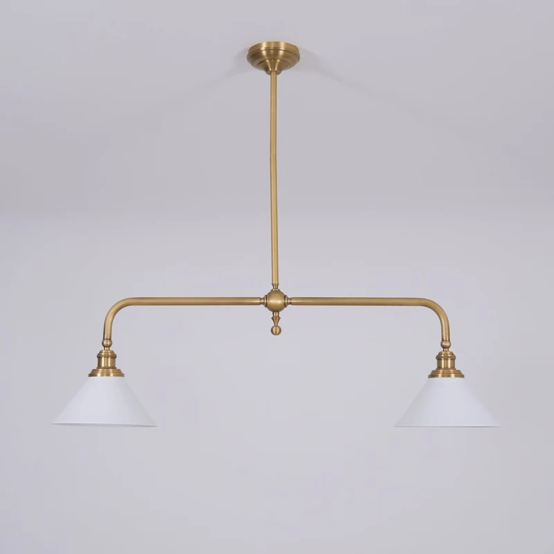 Luxe Design Hanglamp Met Witte Glazen Kappen Voor Eettafel En Keukeneiland In Messing Afwerking | Sansoti