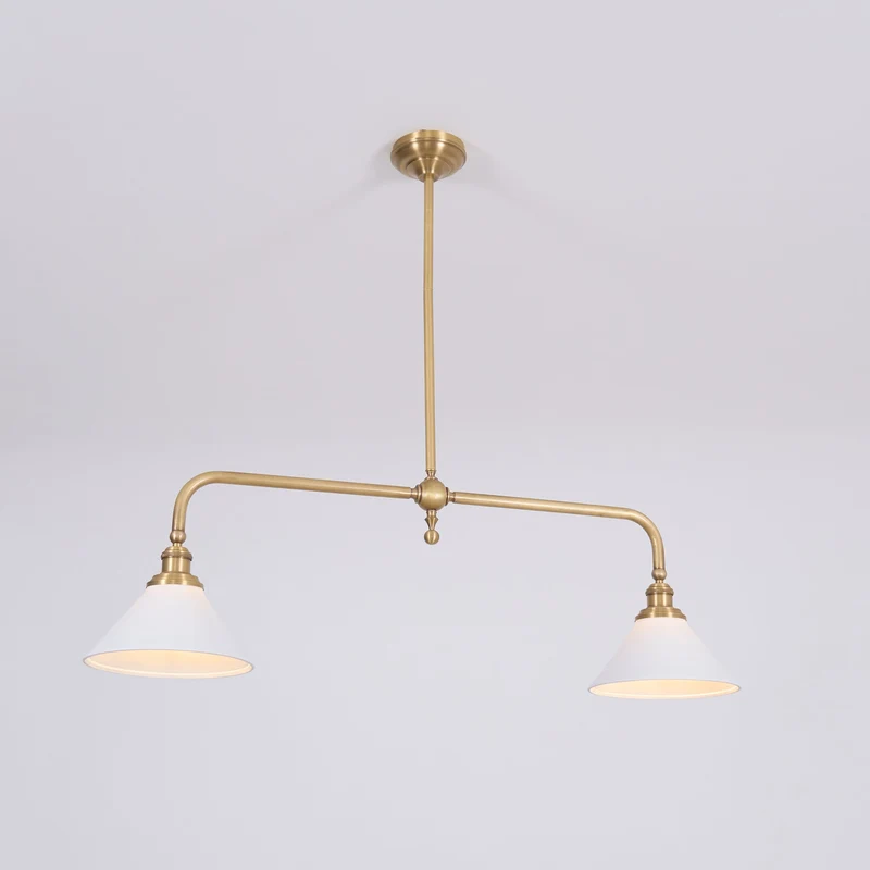 Luxe Design Hanglamp Met Witte Glazen Kappen Voor Eettafel En Keukeneiland In Messing Afwerking | Sansoti