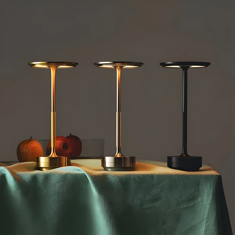 Tafellamp Draadloos LED Dimbaar Metaal Goud Zwart Zilver Oplaadbaar Touchlamp Nachtlamp Bureau Lamp Modern Design | Sansoti