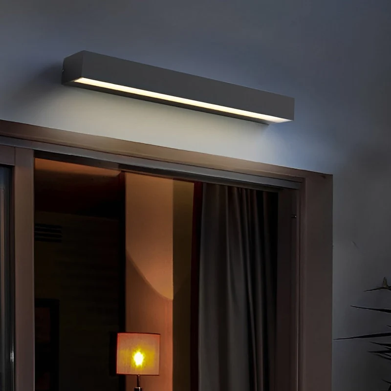 Moderne Buiten Wandlamp Met Lineair LED Licht En IP65 Waterdichte Aluminium Behuizing Voor Gevel, Entree En Garage | Sansoti