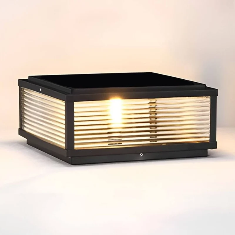 Vierkante Buiten Sokkel Lamp Met Geribbeld Glas En Aluminium Behuizing Voor Tuinpad En Oprit | Sansoti