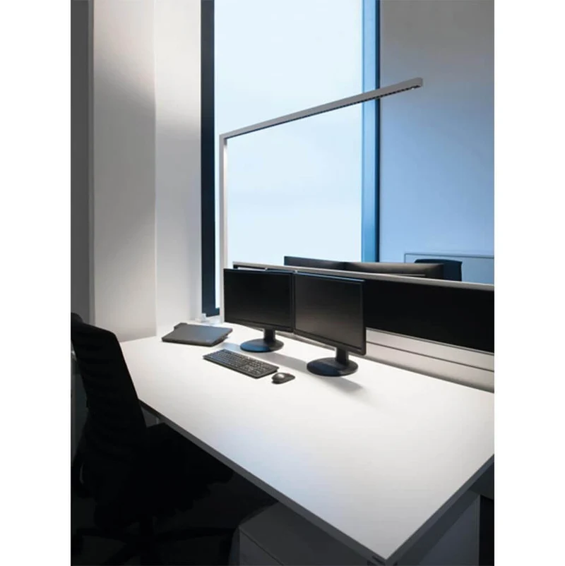 Lens Single Büro Stehleuchte 6100lm Schwarz Dimmbar