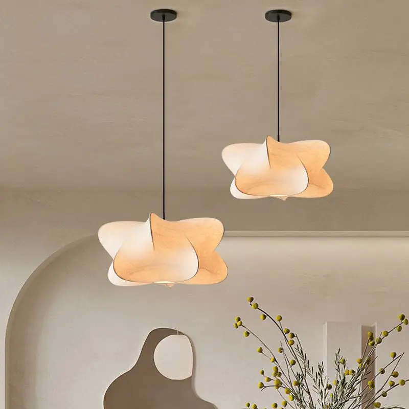 Wabi sabi zijde hanglamp met zachte gloed en Japans minimalistisch design voor serene interieurs | Sansoti