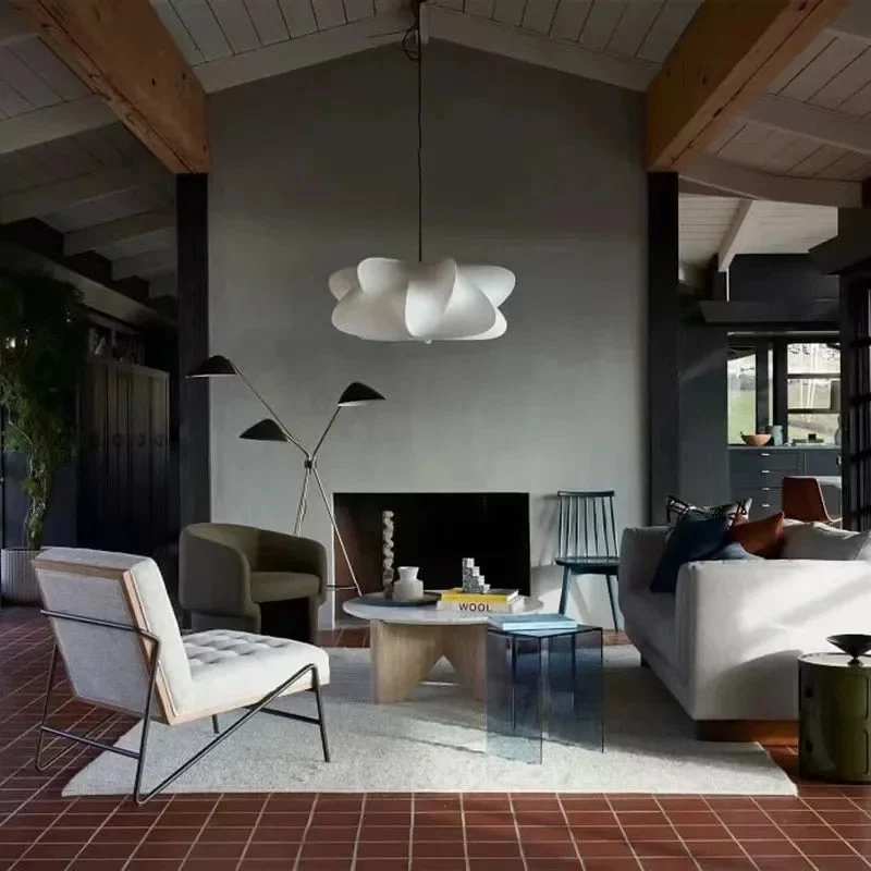 Wabi sabi zijde hanglamp met zachte gloed en Japans minimalistisch design voor serene interieurs | Sansoti