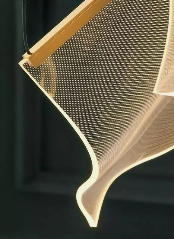 Moderne Design Kroonluchter Met Gelaagde Acryl Bladen En Verstelbare Hoogte | Sansoti