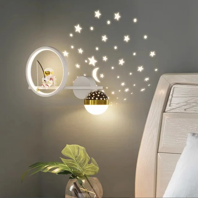 Kinder Wandlamp Met Sterren En Maan Projectie Voor Slaapkamer Zachte Nachtverlichting Met Warme Gloed | Sansoti