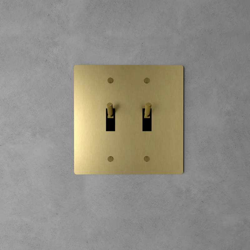 Luxe Messing Tuimelschakelaar Met Minimalistisch Design En Hoogwaardige Afwerking | Sansoti