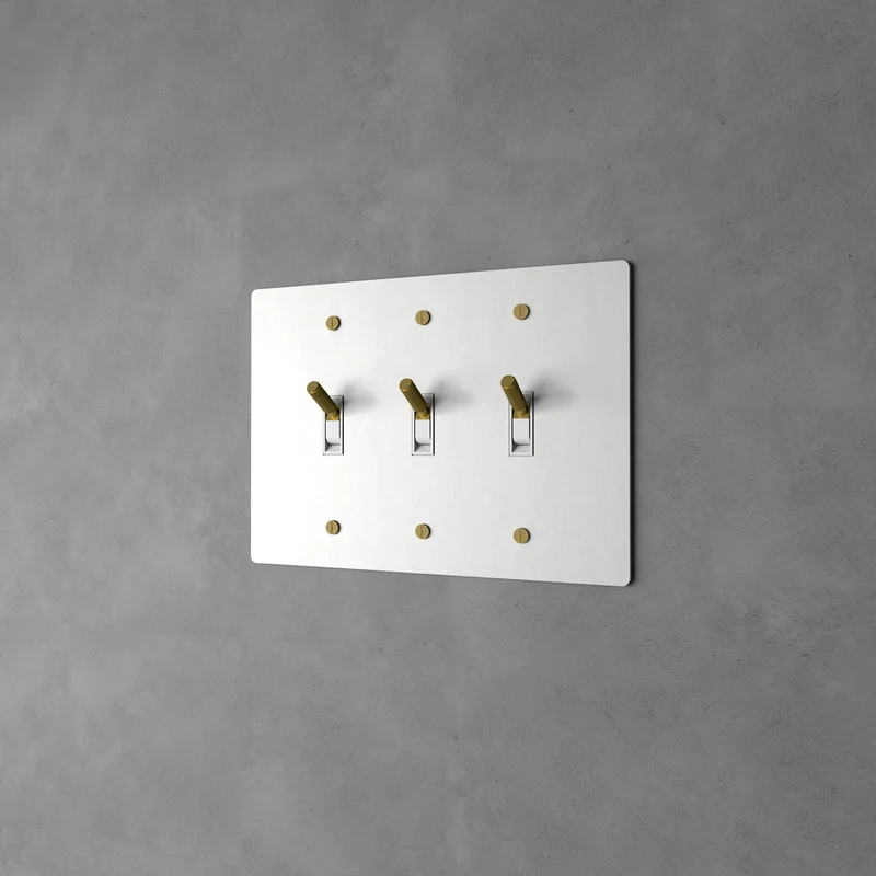 Luxe Messing Tuimelschakelaar Met Minimalistisch Design En Hoogwaardige Afwerking | Sansoti