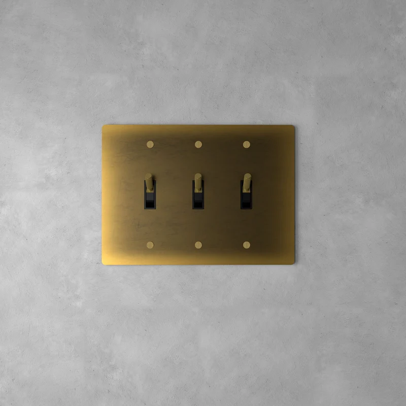 Luxe Messing Tuimelschakelaar Met Minimalistisch Design En Hoogwaardige Afwerking | Sansoti