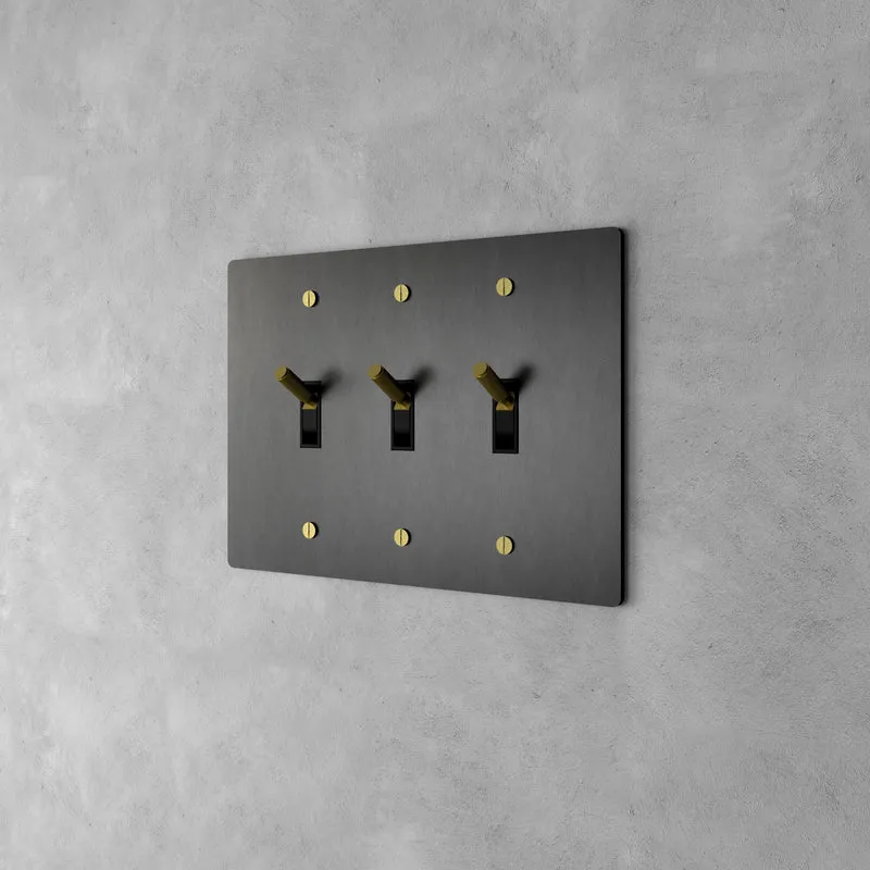 Luxe Messing Tuimelschakelaar Met Minimalistisch Design En Hoogwaardige Afwerking | Sansoti