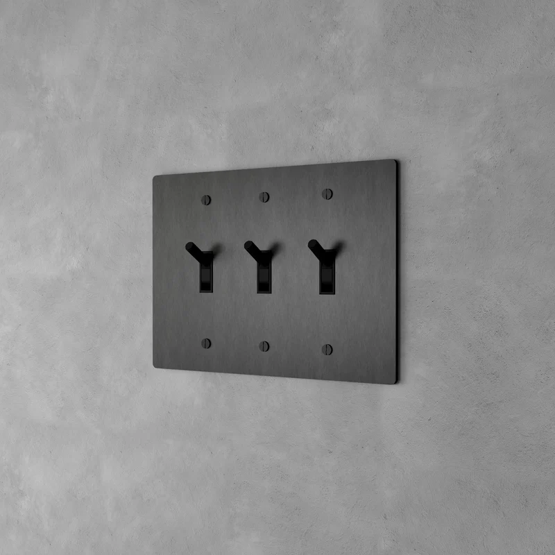 Luxe Messing Tuimelschakelaar Met Minimalistisch Design En Hoogwaardige Afwerking | Sansoti