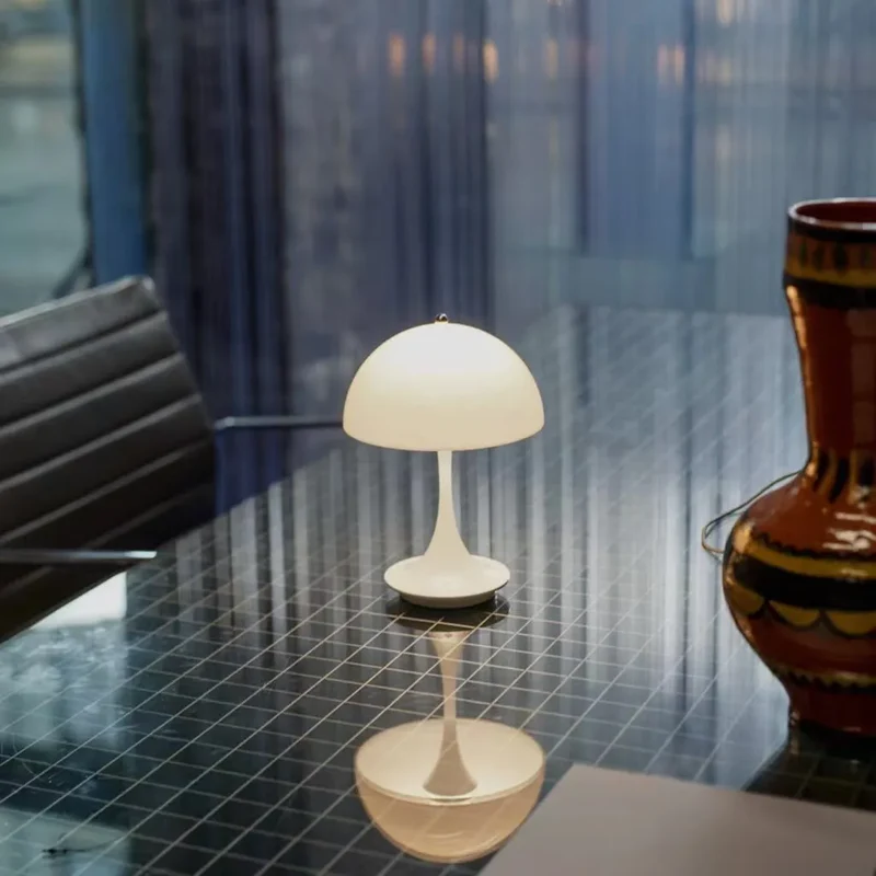 Draadloze tafellamp met LED-verlichting, oplaadbaar en Scandinavisch design | Sansoti