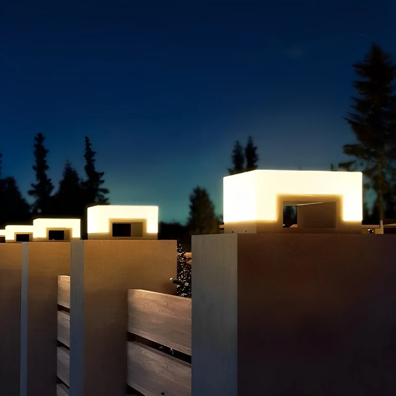 Paalverlichting Solar LED RVS Zwart Wit Tuin Hek Sokkel Buitenlamp Vierkant Tuinverlichting Oprit Paallamp Buiten Modern | Sansoti