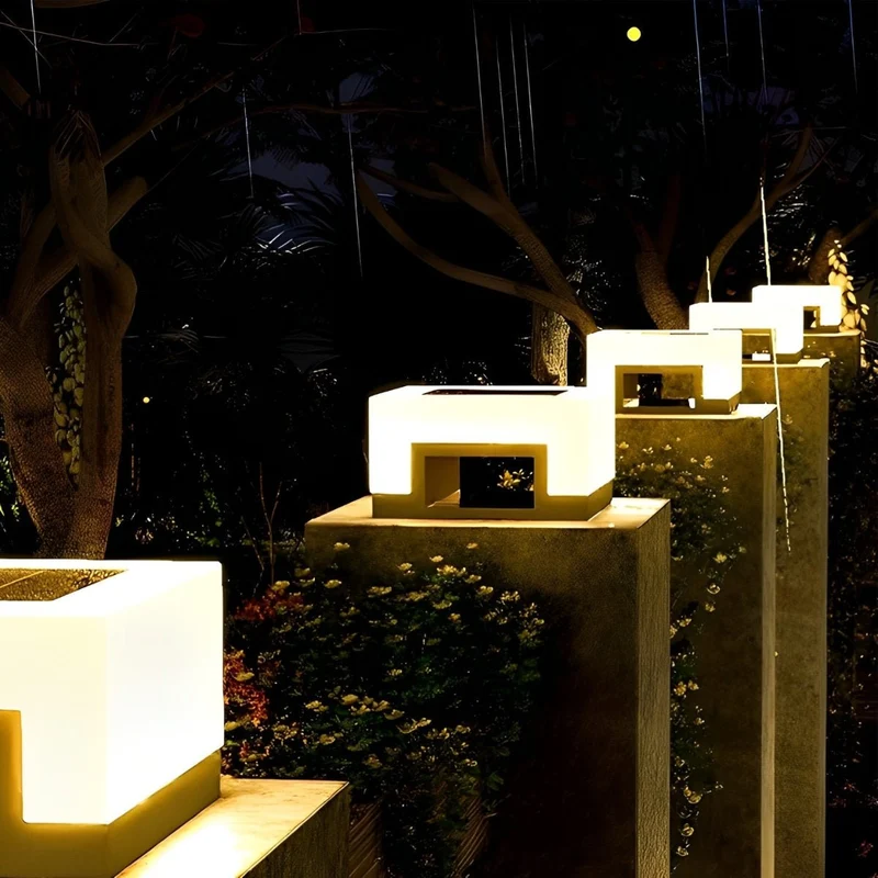 Paalverlichting Solar LED RVS Zwart Wit Tuin Hek Sokkel Buitenlamp Vierkant Tuinverlichting Oprit Paallamp Buiten Modern | Sansoti