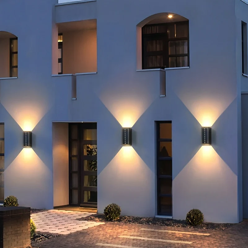Solar Buitenlamp Up Down LED Aluminium Zwart Tuin Voordeur Veranda IP65 Wandlamp Zonne-energie Boven Onder Verlichting Modern Minimalistisch | Sansoti