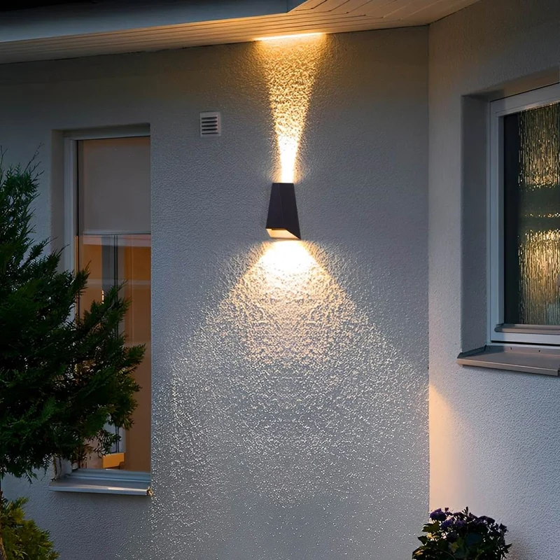 Buitenwandlamp LED Up Down Aluminium Zwart IP65 Gevel Terras Veranda Warmwit 3000K Wandspot Buitenverlichting Modern Sfeerlamp | Sansoti