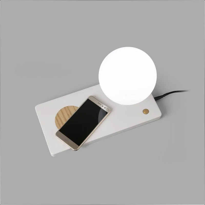 LED Tischleuchte NIKO mit induktiver Handy Ladestation