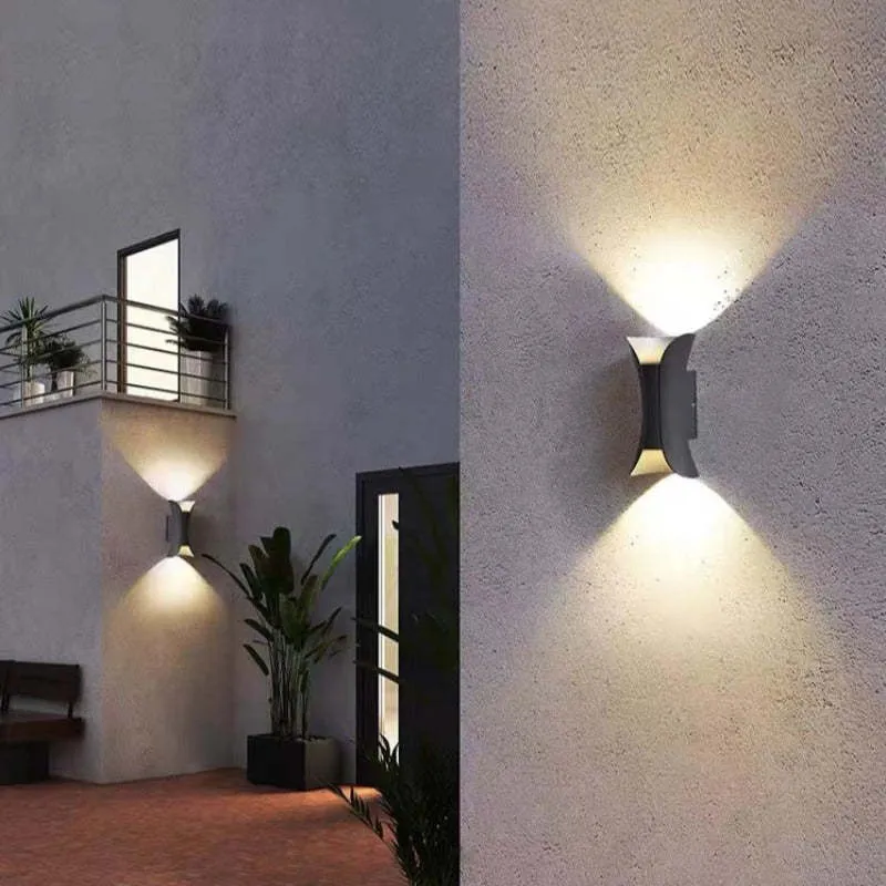 Wandlamp Buiten Metaal Zwart Wit LED Modern Design Tuin Terras Ingang Gevel Sfeervol | Sansoti