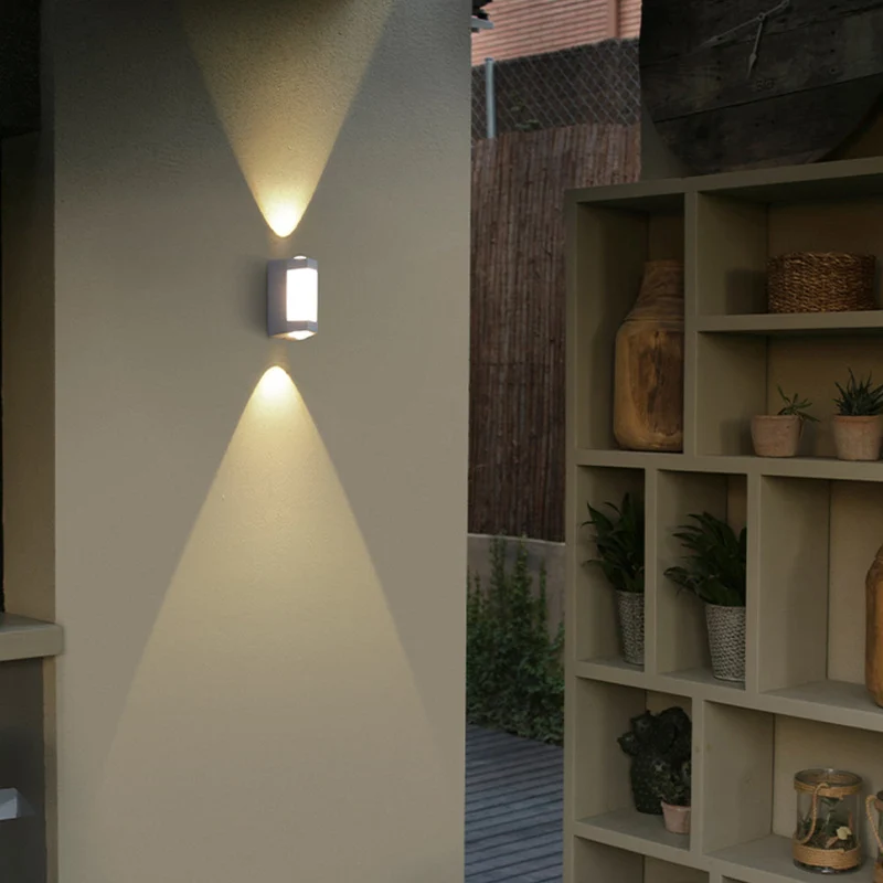 Buitenlamp Up Down LED IP65 Waterdicht Zwart Wit Gevelverlichting 10W | Sansoti