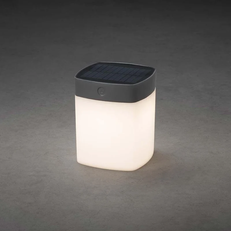 Graue Solar LED Leuchte Assisi mit opalen Acrylglas