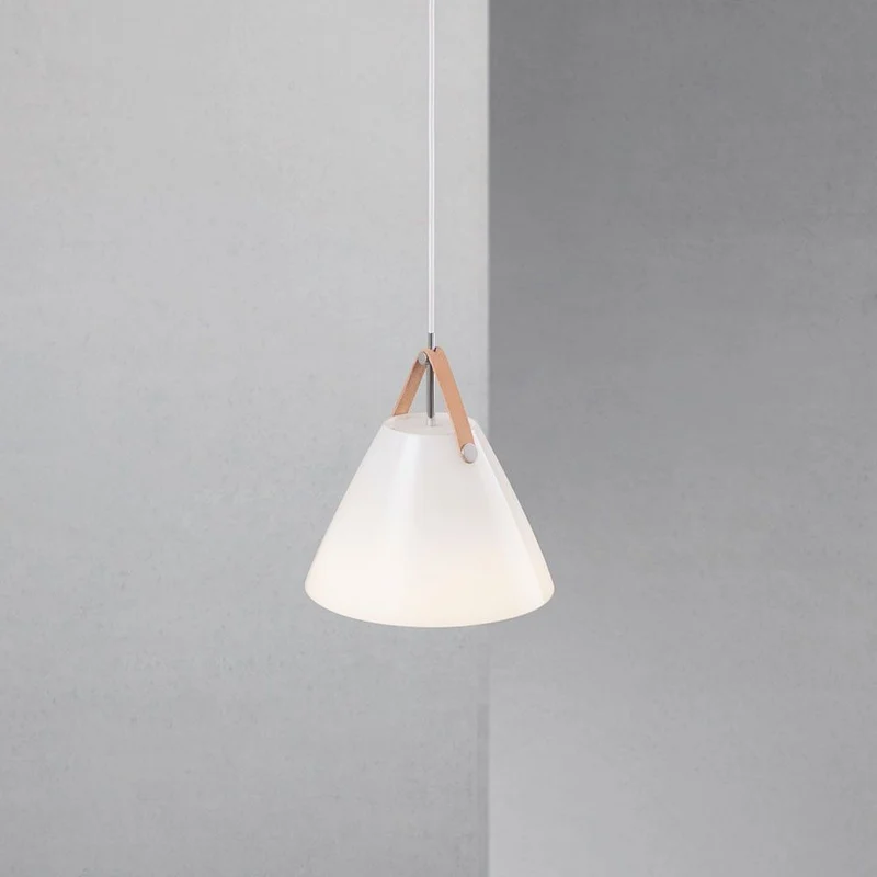 Strap 27 Glas Pendelleuchte Ø 27cm mit 2 Lederriemen Weiß