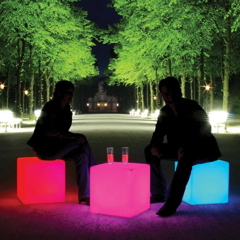 Moree Akku LED Sitzwürfel Cube mit Farbwechsel IP54